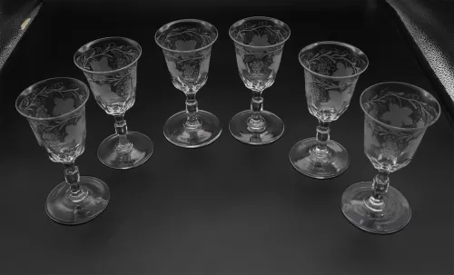 Good Set of 6 Tulip Shaped Port Glasses