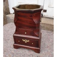 Early 18th Century Dutch Mahogany Jardinere