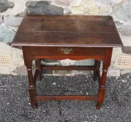Good Early Georgian Oak Side Table