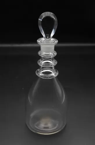 Mid 18th Century Mallet Decanter. C. 1760