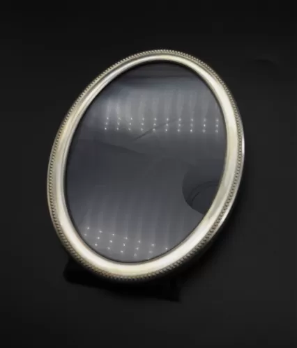 Nice Oval Silver Photo Frame. Sheffield 1994