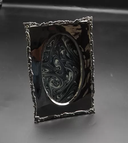 Superb Quality Edwrdian Silver Photo Frame